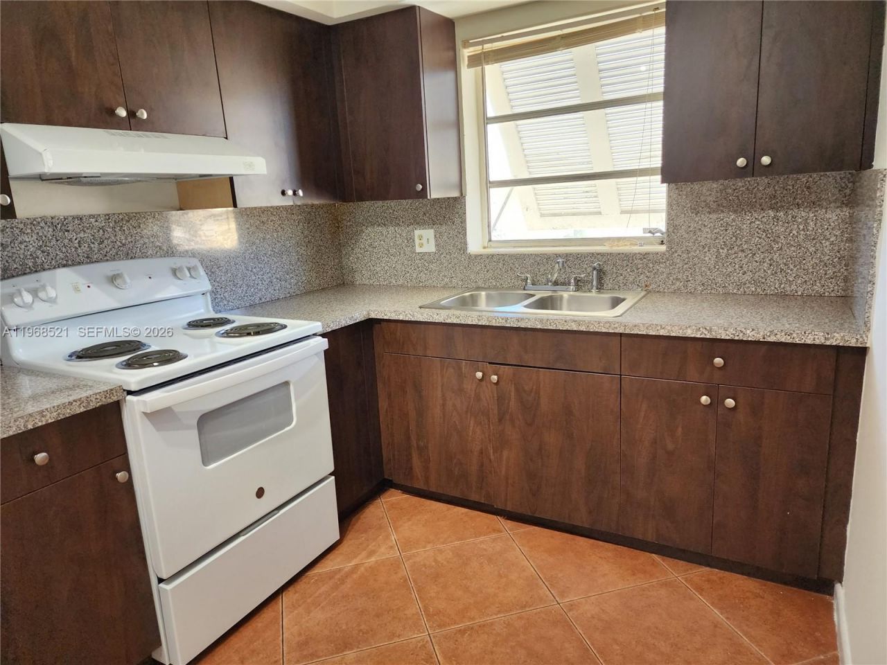 7368 SW 82nd St, Unit E216, Miami, FL 33143 Photo