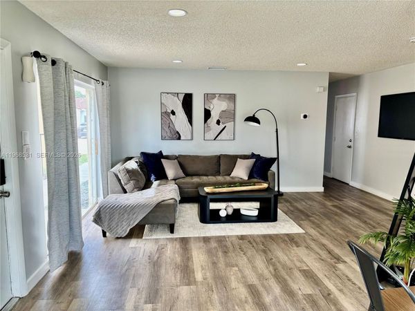 16831 SW 139th Pl, Miami, FL 33177