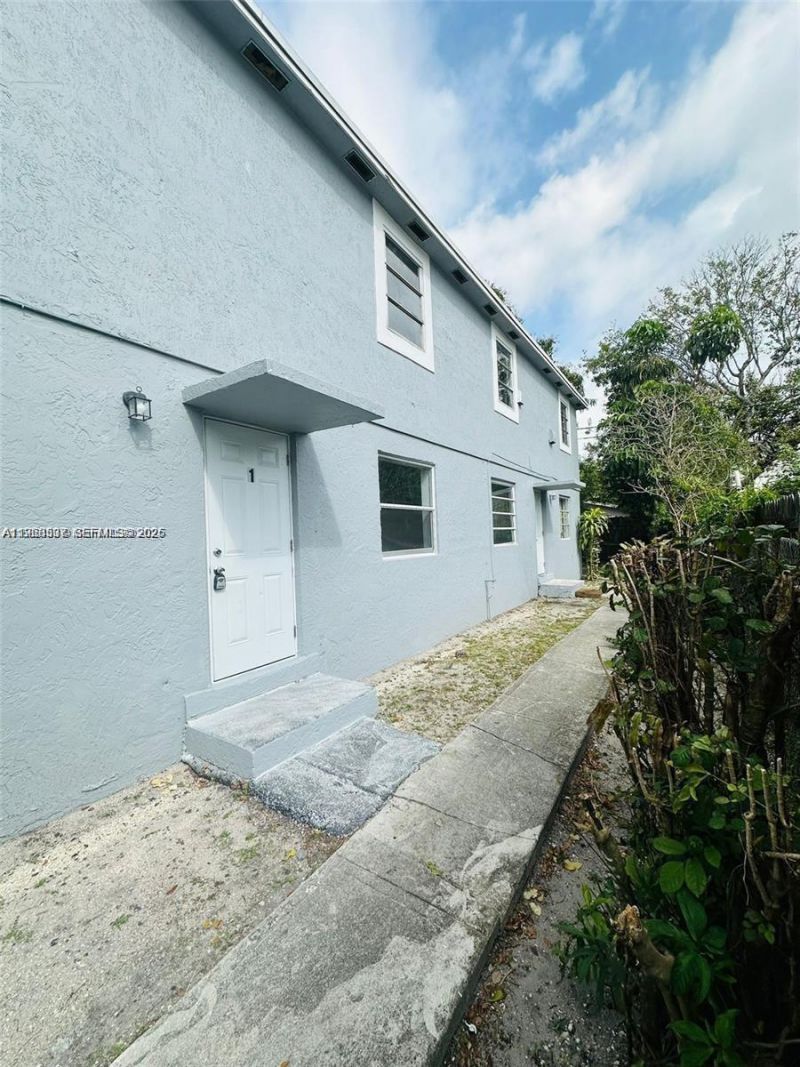 5 NE 16th Ct , Fort Lauderdale, FL 33305 Photo
