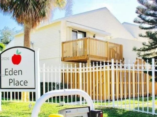 637 Executive Center Dr , Unit N107, West Palm Beach, FL 33401