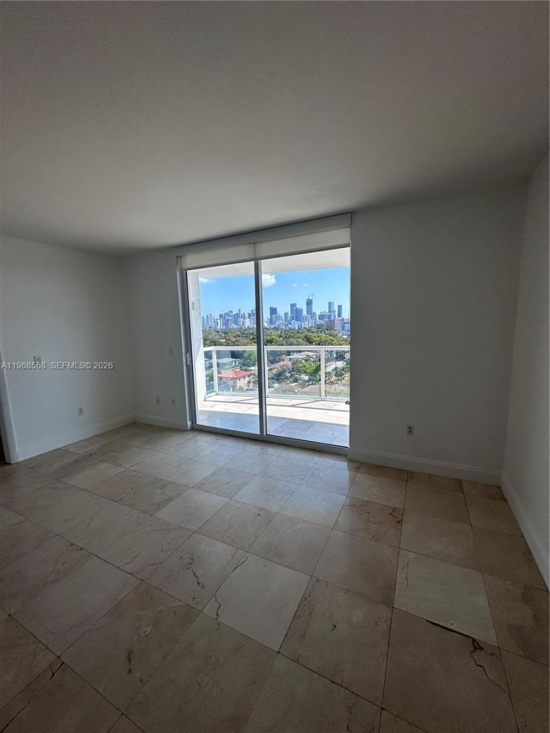 1401 SW 22nd St, Unit 903, Miami, FL 33145 Photo