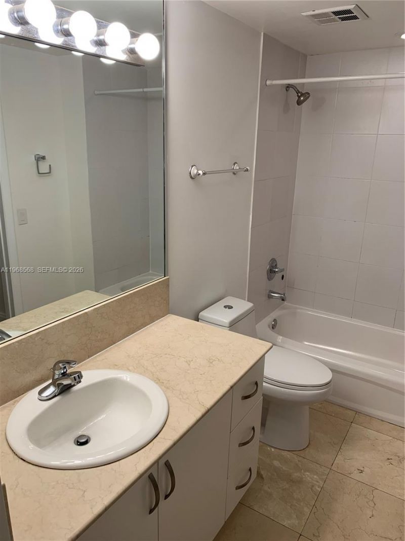 1401 SW 22nd St , Unit 903, Miami, FL 33145 Photo