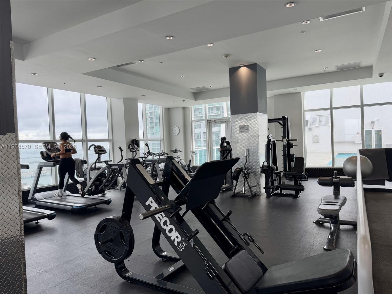 133 NE 2nd Ave , Unit 1507, Miami, FL 33132 Photo