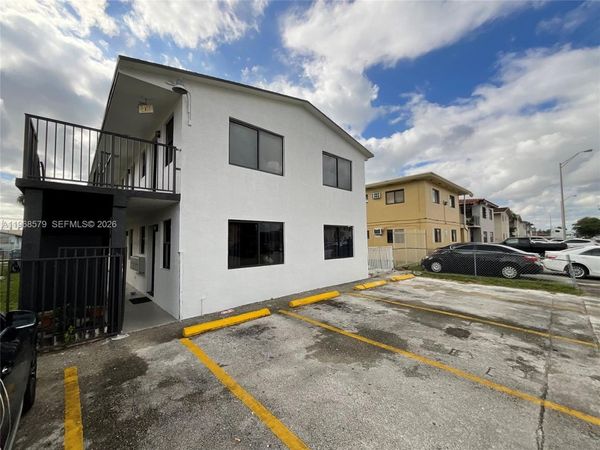 110 W 26th St, Unit 6, Hialeah, FL 33010