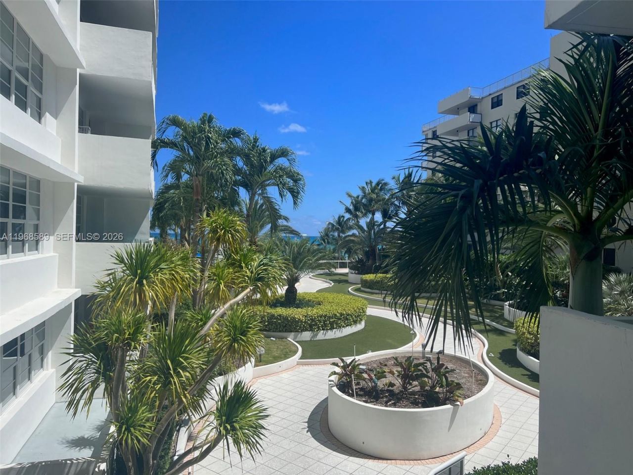 100 Lincoln Rd , Unit 415, Miami Beach, FL 33139 Photo