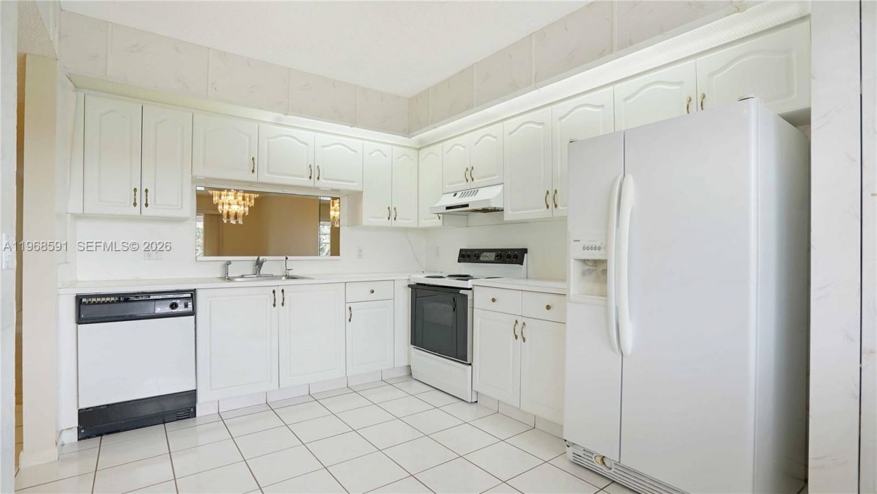 13001 SW 15th Ct , Unit 405T, Pembroke Pines, FL 33027 Photo