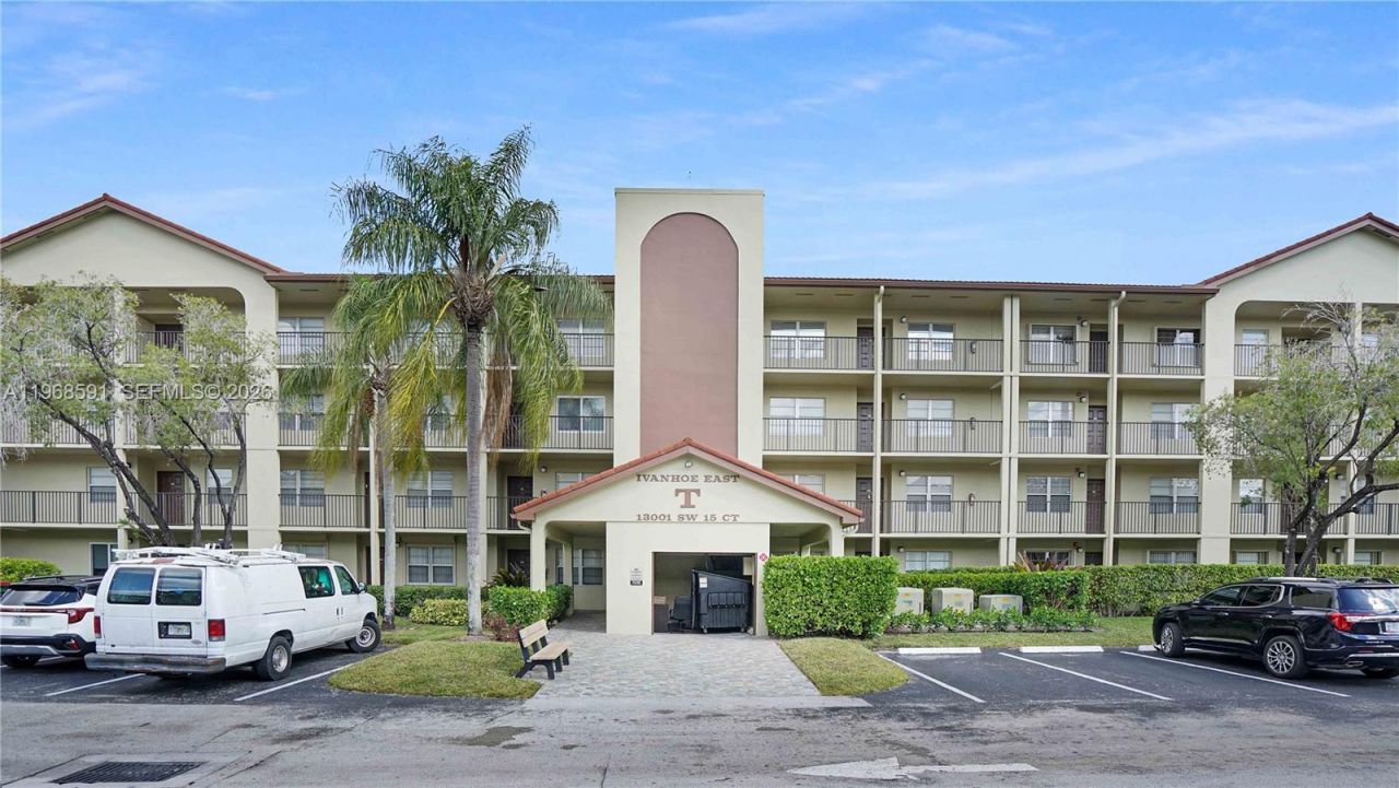 13001 SW 15th Ct , Unit 405T, Pembroke Pines, FL 33027 Photo