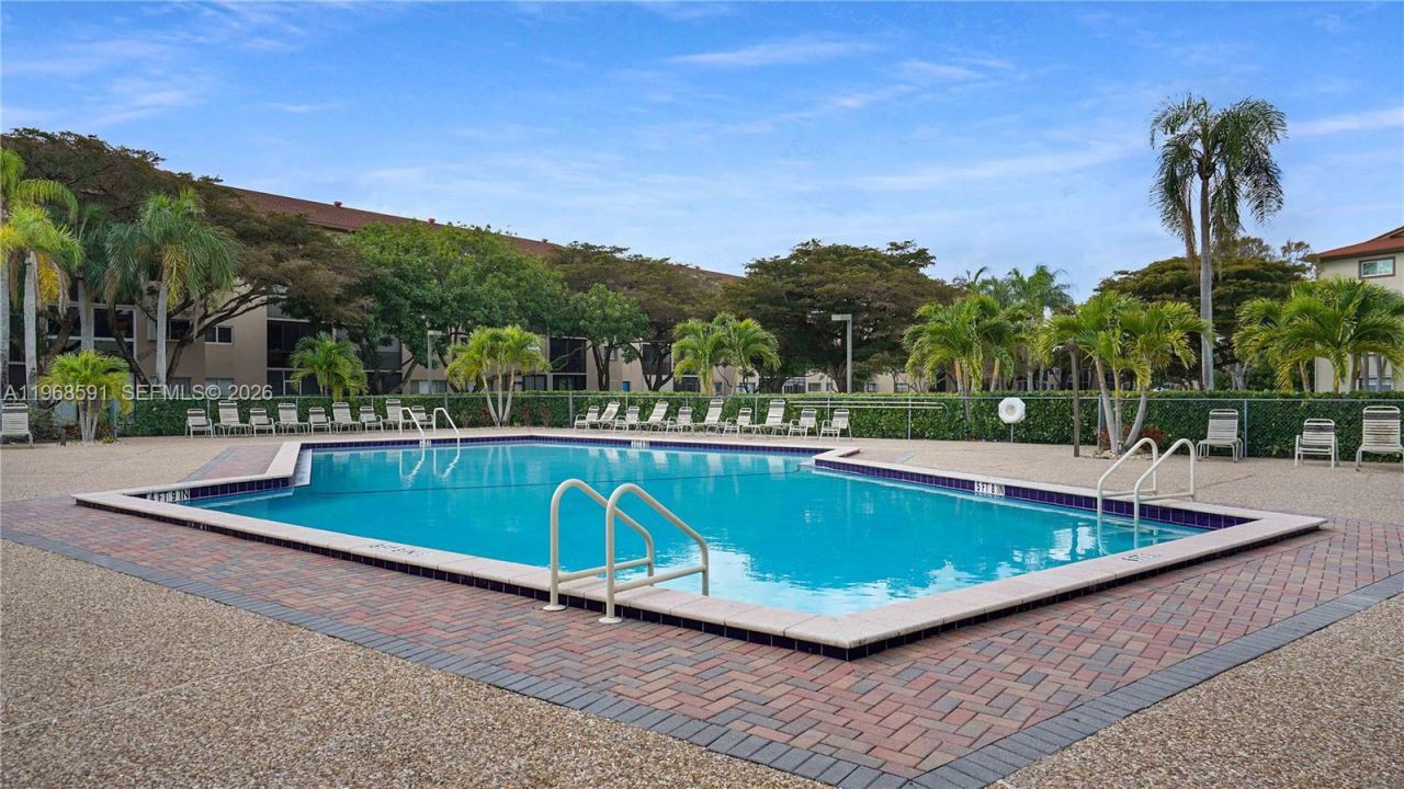 13001 SW 15th Ct , Unit 405T, Pembroke Pines, FL 33027 Photo