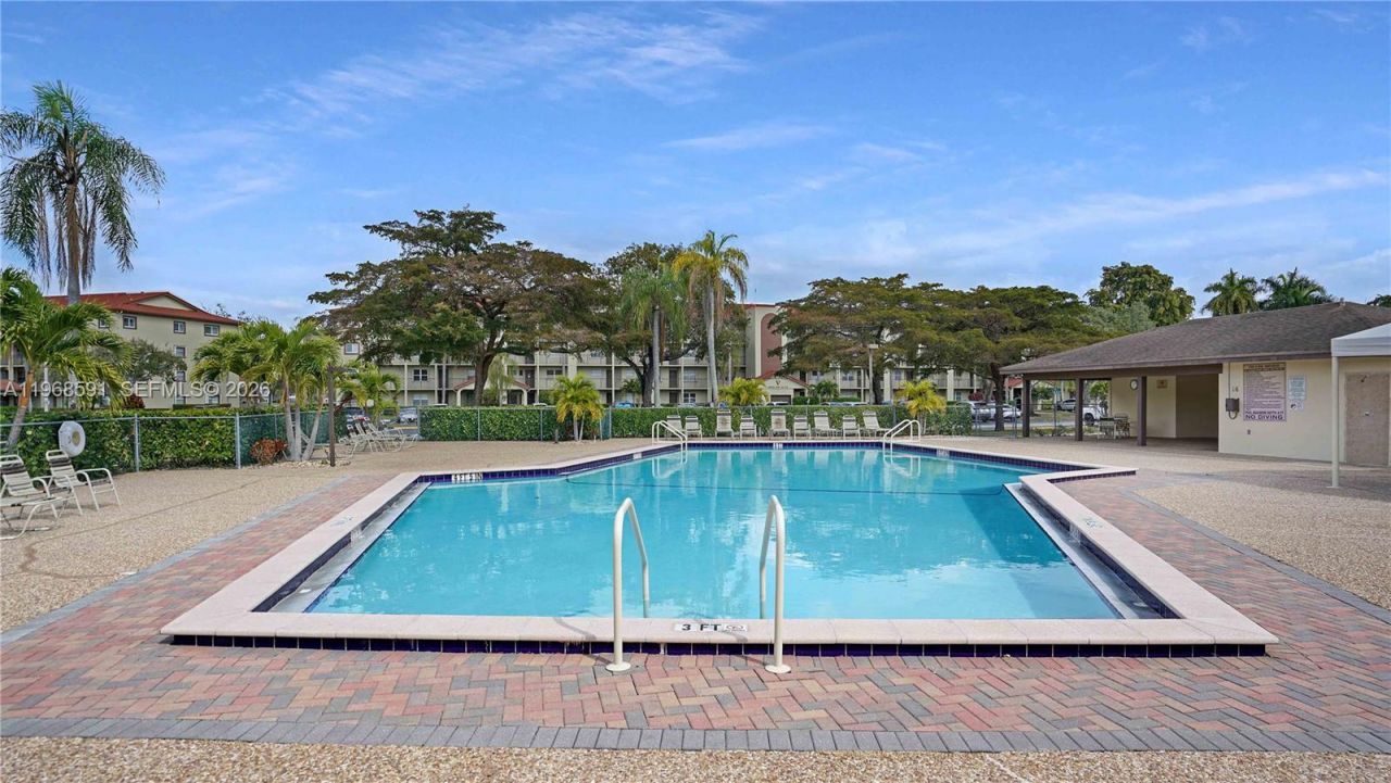 13001 SW 15th Ct , Unit 405T, Pembroke Pines, FL 33027 Photo