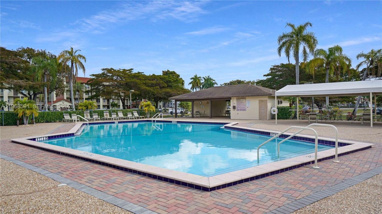13001 SW 15th Ct , Unit 405T, Pembroke Pines, FL 33027 Photo