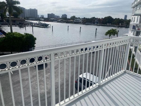 1913 S Ocean Dr , Unit 327, Hallandale Beach, FL 33009