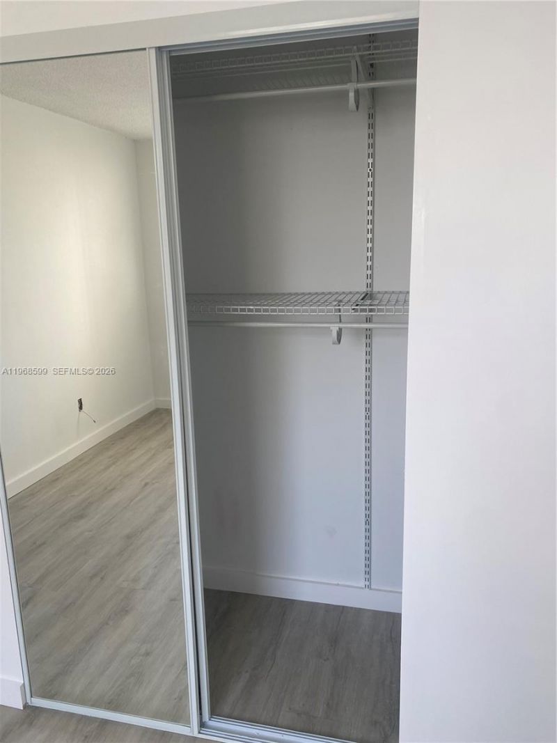 1913 S Ocean Dr, Unit 327, Hallandale Beach, FL 33009 Photo