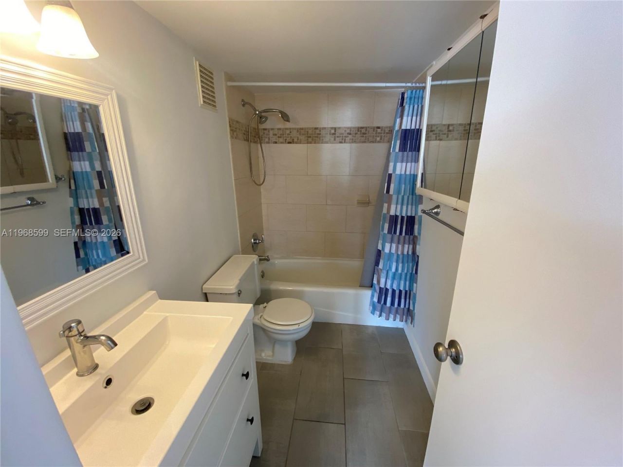 1913 S Ocean Dr, Unit 327, Hallandale Beach, FL 33009 Photo