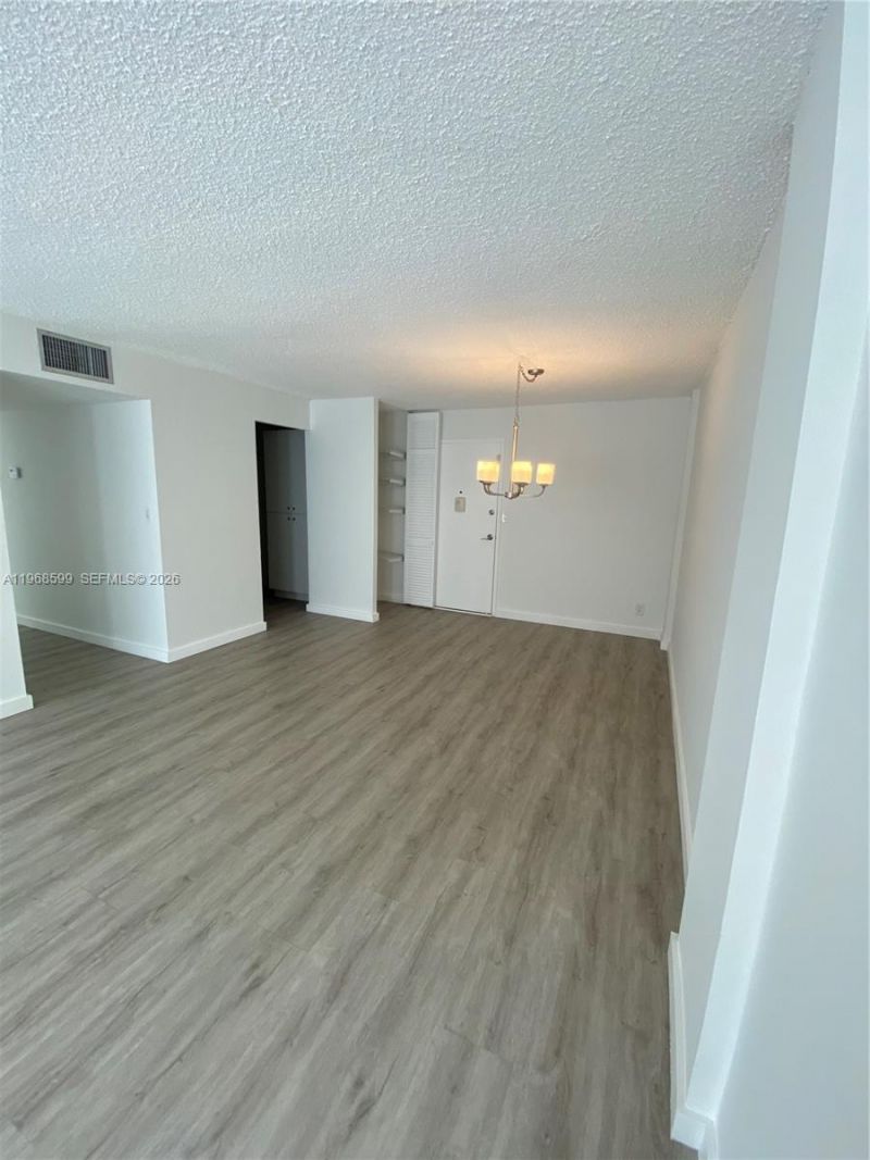 1913 S Ocean Dr, Unit 327, Hallandale Beach, FL 33009 Photo