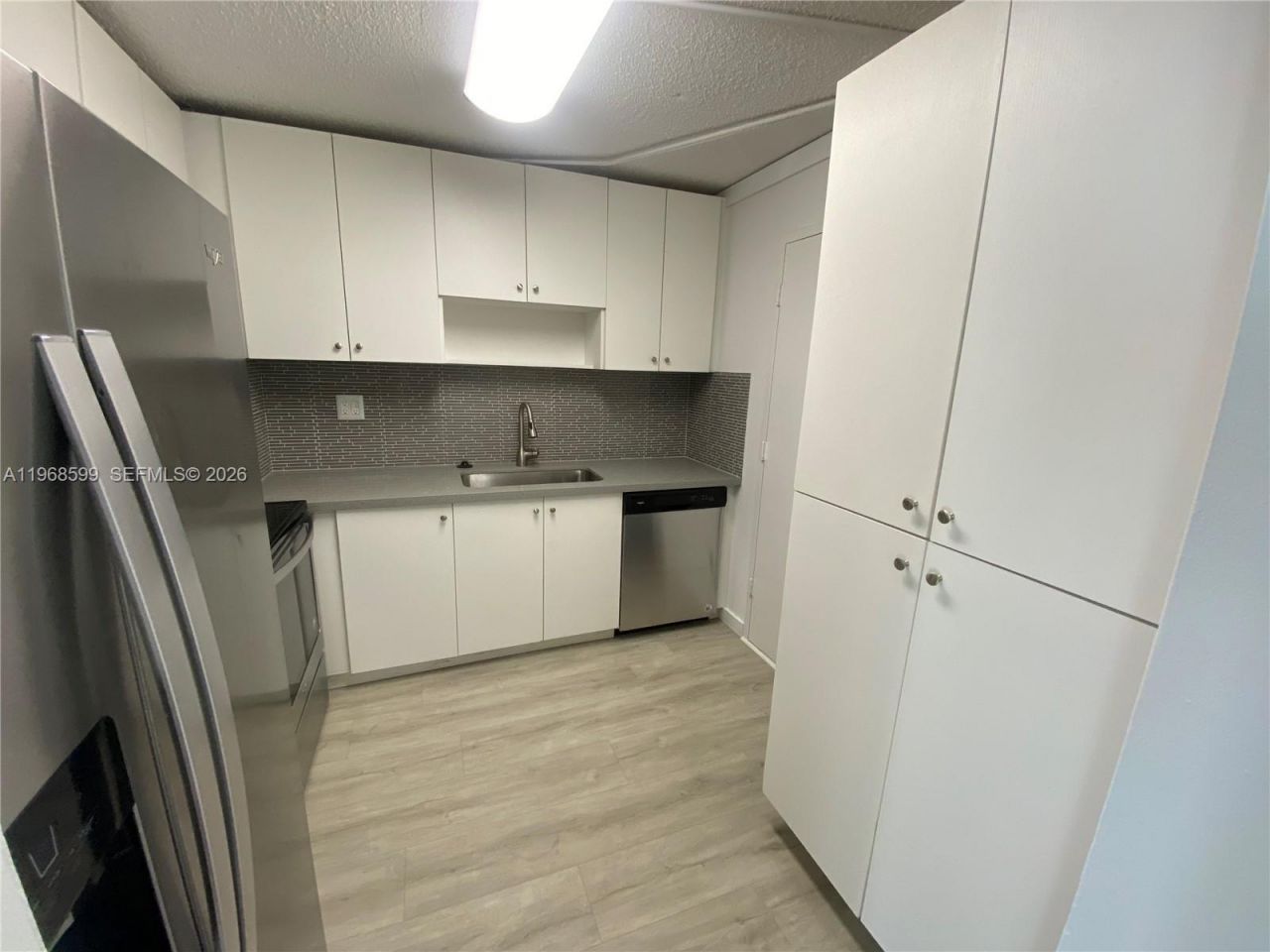 1913 S Ocean Dr, Unit 327, Hallandale Beach, FL 33009 Photo