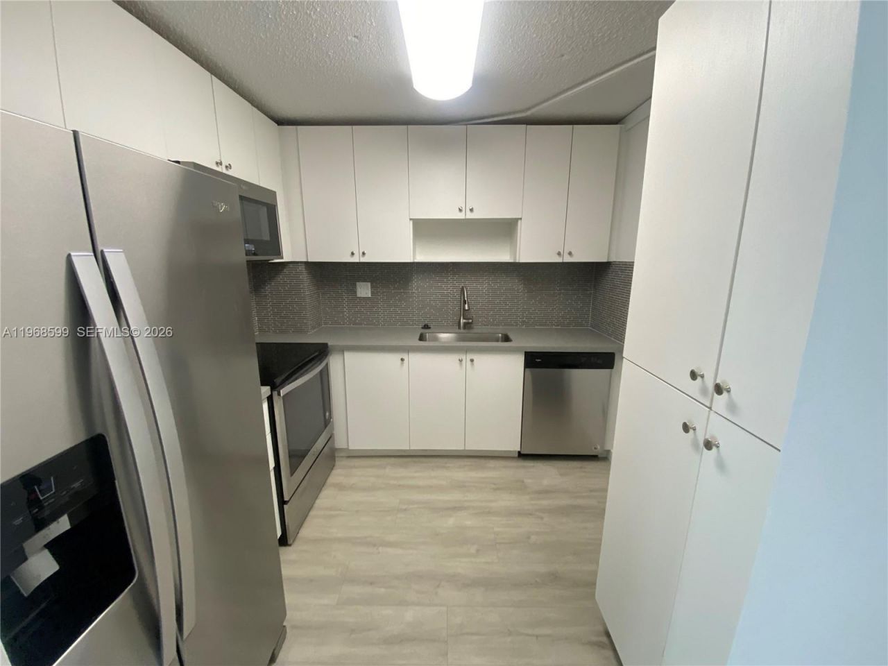 1913 S Ocean Dr, Unit 327, Hallandale Beach, FL 33009 Photo