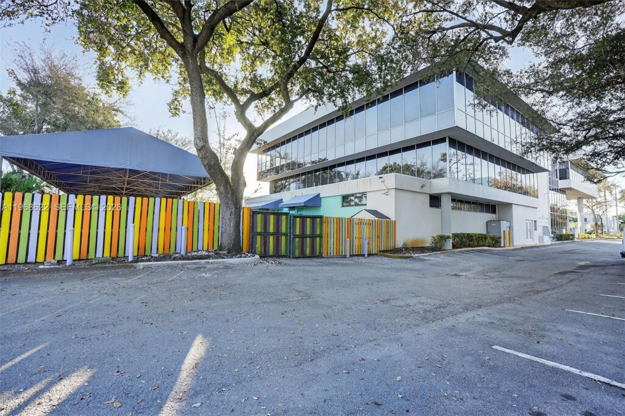 6067 Hollywood Blvd , Hollywood, FL 33024 Photo