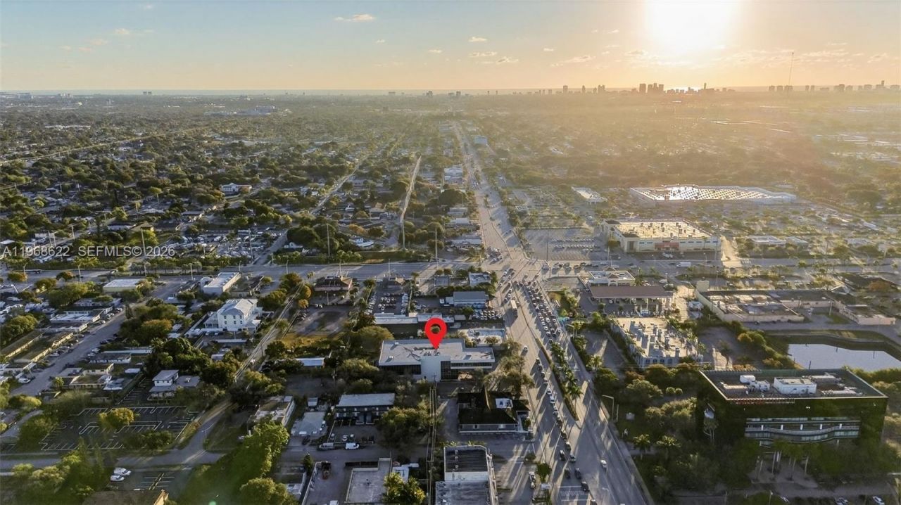 6067 Hollywood Blvd , Hollywood, FL 33024 Photo