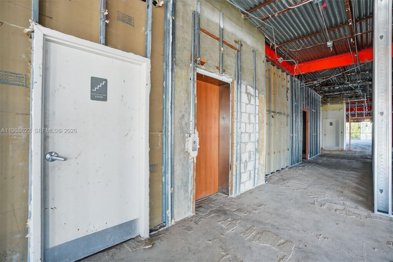 6067 Hollywood Blvd , Hollywood, FL 33024 Photo