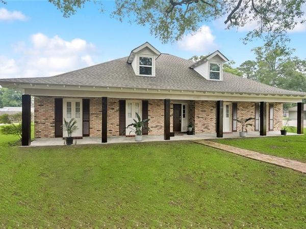 202 WOODBRIDGE Boulevard, Hammond, LA 70401