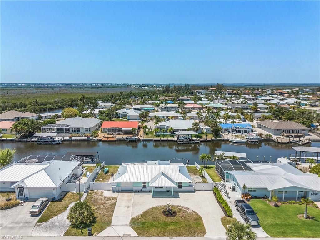 12139 Matlacha Blvd , Matlacha Isles, FL 33991 Photo