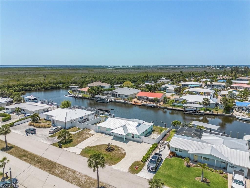 12139 Matlacha Blvd , Matlacha Isles, FL 33991 Photo