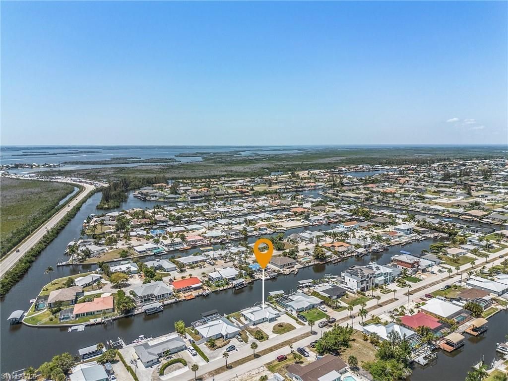 12139 Matlacha Blvd , Matlacha Isles, FL 33991 Photo