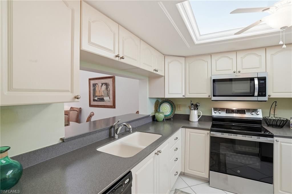 12601 Kelly Sands Way, Unit 421, Fort Myers, FL 33908 Photo
