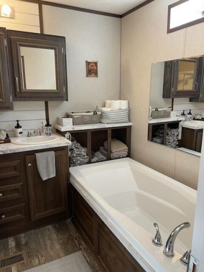 5976 Pleasant Grove Road Photo 8