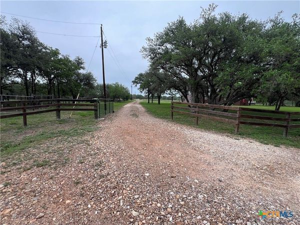 1385 Bego Road, Goliad, TX 77963