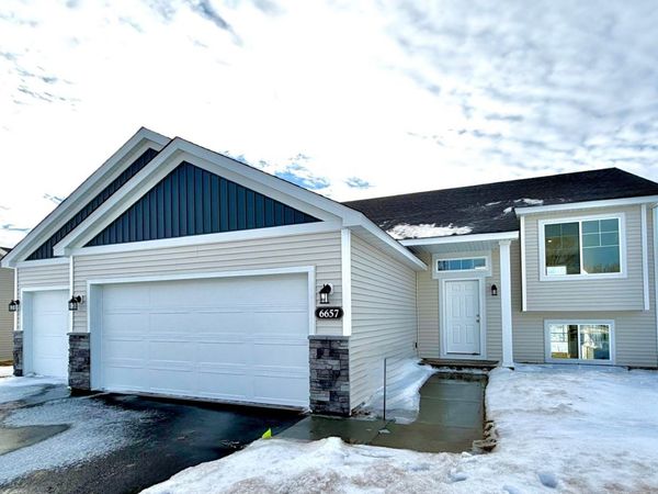 6657 Granby Street, North Branch, MN 55056