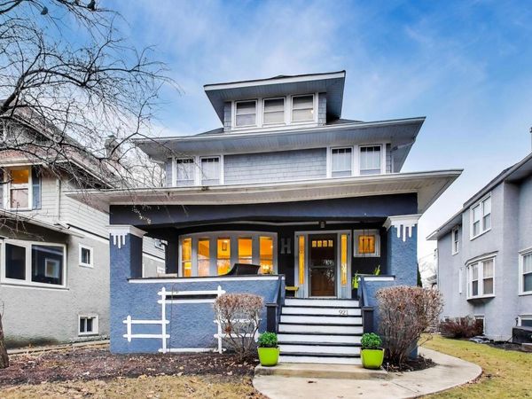 921 Wenonah Avenue, Oak Park, IL 60304
