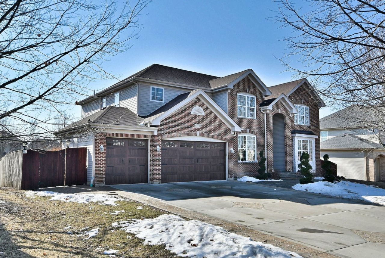 5761 PROVIDENCE Drive, Hoffman Estates, IL 60192