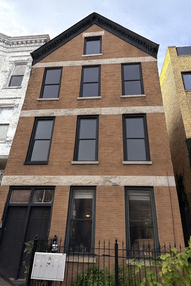 1426 W Walton Street, Chicago, IL 60642