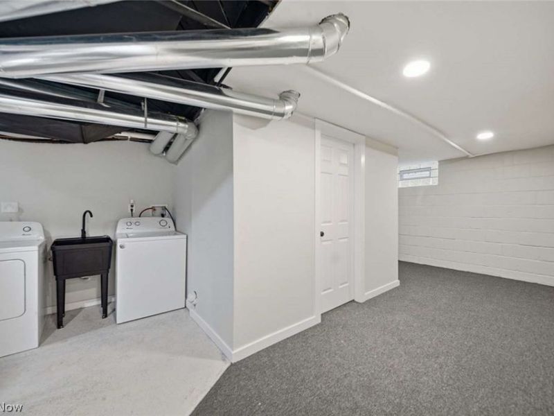 325 E 327th Street, Willowick, OH 44095 Photo 15