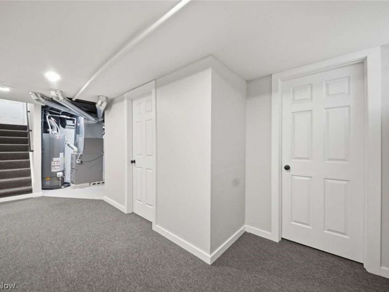 325 E 327th Street, Willowick, OH 44095 Photo 16