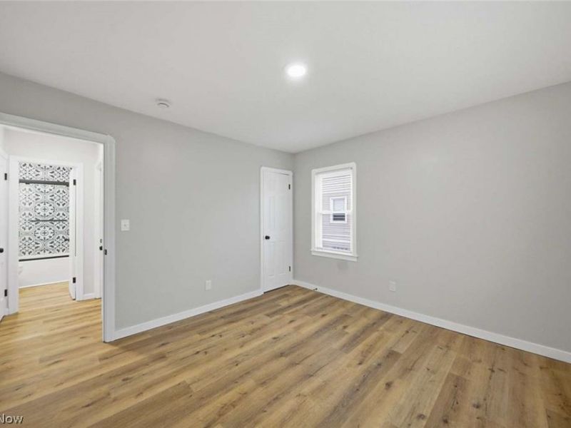 325 E 327th Street, Willowick, OH 44095 Photo 7