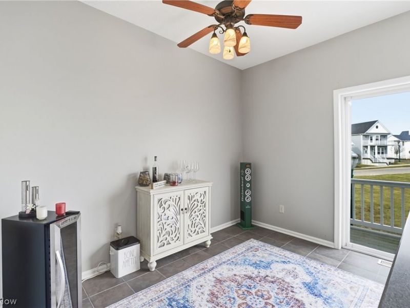 323 Arizona Avenue, Lorain, OH 44052 Photo 12