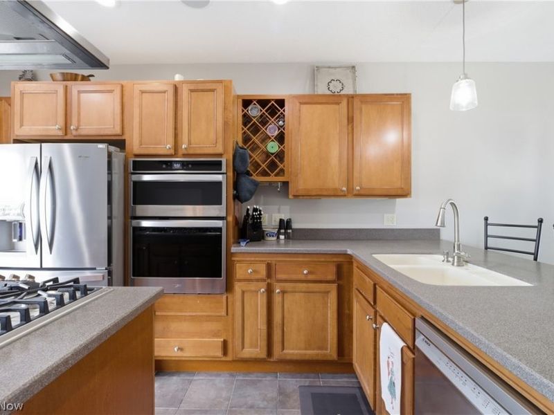 323 Arizona Avenue, Lorain, OH 44052 Photo 6