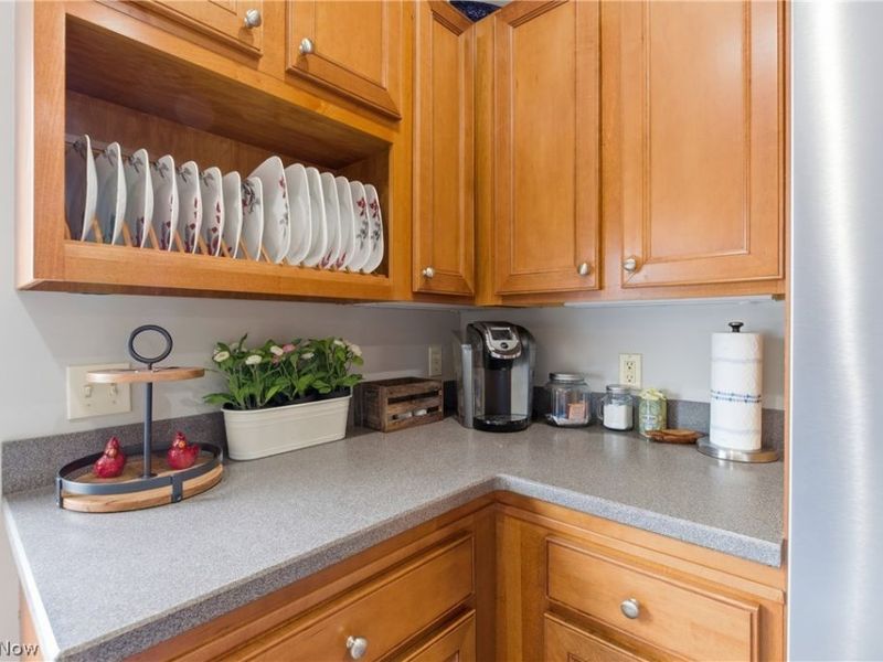 323 Arizona Avenue, Lorain, OH 44052 Photo 9