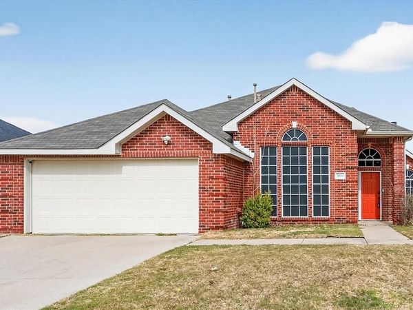 3033 Blue Jay Lane, Midlothian, TX 76065