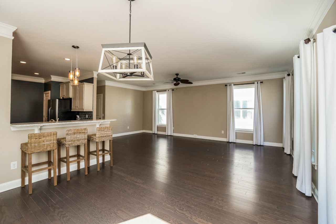 1144 Twitchell Street Photo 14