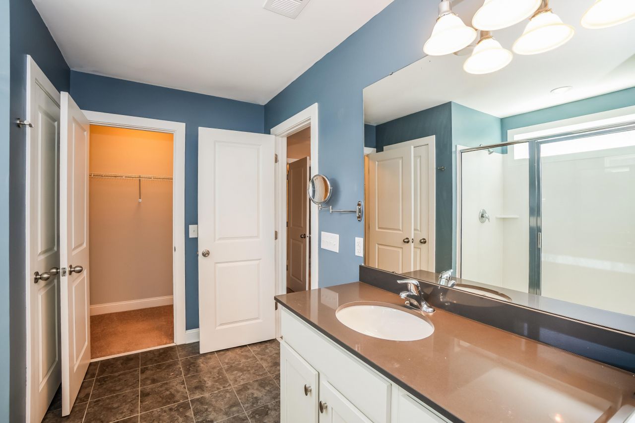 1144 Twitchell Street Photo 19