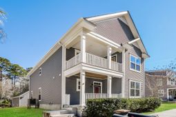 1144 Twitchell Street photo 4