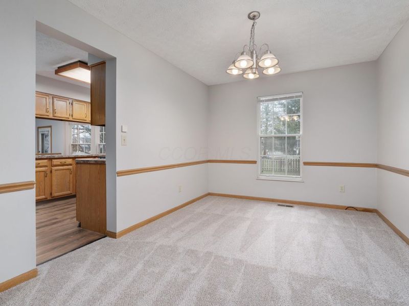 8100 Treebrook Lane, Westerville, OH 43081 Photo 10