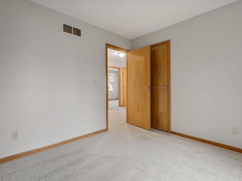 8100 Treebrook Lane, Westerville, OH 43081 Photo 34