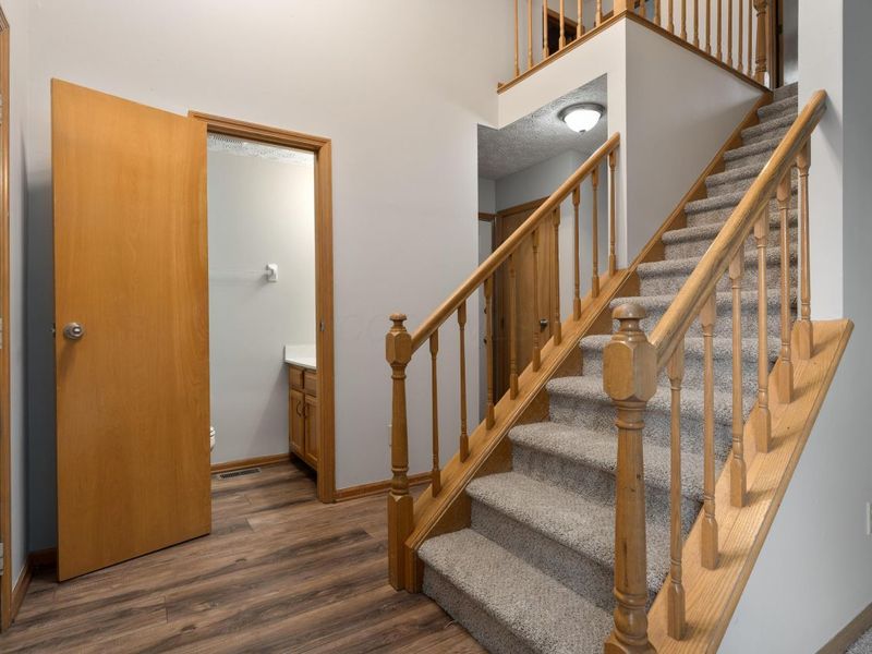 8100 Treebrook Lane, Westerville, OH 43081 Photo 6