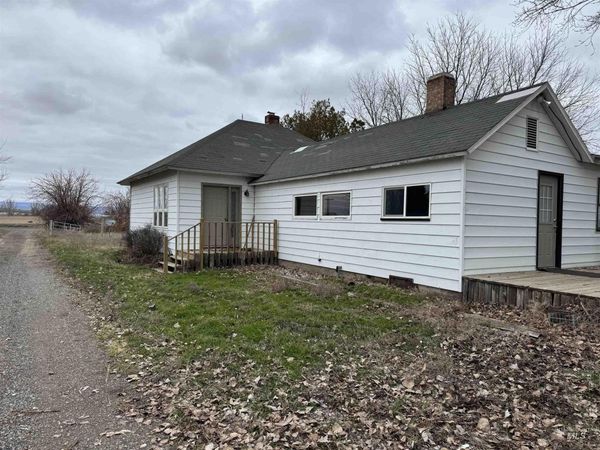 755 E 1950 S, Bliss, ID 83314