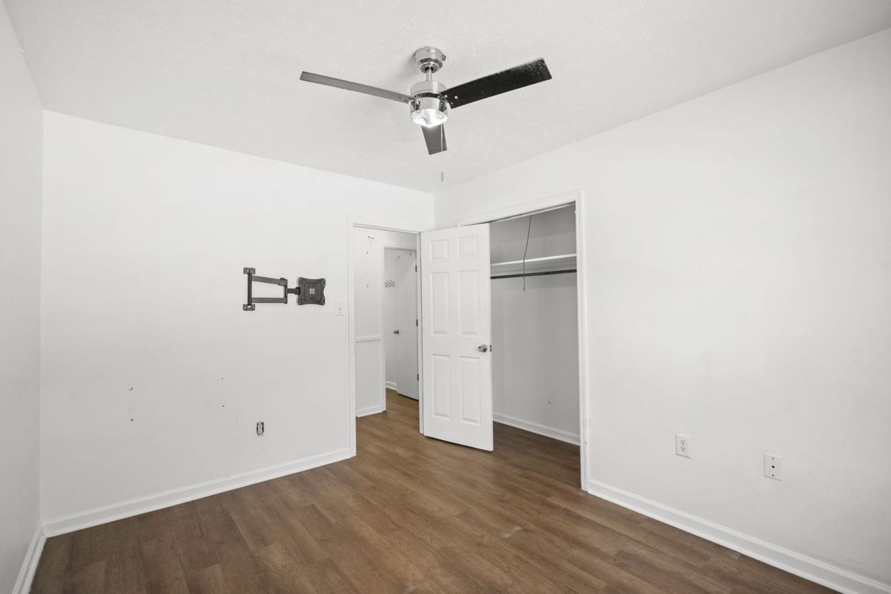 1115 Scott Dr.  Photo 15