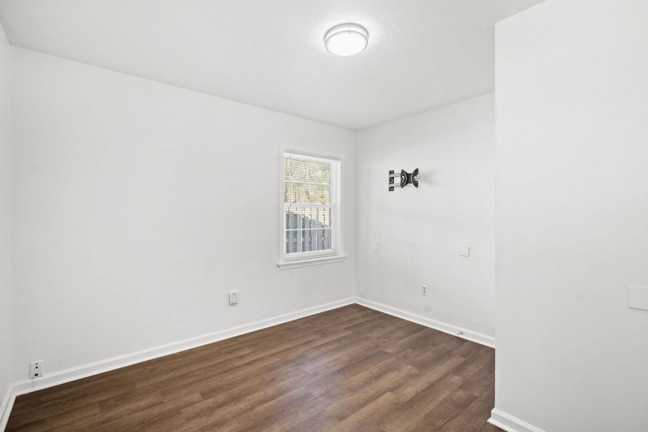 1115 Scott Dr.  Photo 19